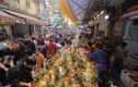 “Chợ nhà giàu” Hà Nội tấp nập người mua trong ngày 30 Tết
