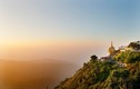 Hòn đá thiêng bằng vàng ở Myanmar và bí mật ẩn chứa bên trong