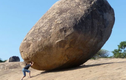 "Hòn đá của Chúa trời” 250 tấn nghiêng suốt ngàn năm không đổ 