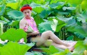 “Nam thanh, nữ tú” thi nhau chụp nude, phản cảm với hoa sen