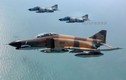 Huyền thoại gẫy cánh: F-4 "con ma" của Iran tự rơi giữa hoang mạc