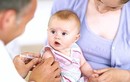 Trẻ sơ sinh tiêm 2 mũi viêm gan B có hại không?
