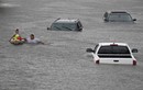 Cảnh ngập lụt kinh hoàng ở Texas vì siêu bão Harvey