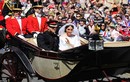 Biển người xem Hoàng tử Harry và cô dâu Markle diễu hành sau hôn lễ