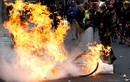 Hãi hùng cảnh tượng như “vùng chiến sự” ở Pháp vì biểu tình