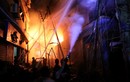 Hãi hùng biển lửa bao trùm khu phố cổ Bangladesh
