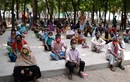 Cám cảnh dân nghèo Bangladesh "quay cuồng" trong mùa dịch COVID-19