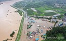 Toàn cảnh lũ lụt kinh hoàng ở Hàn Quốc, hàng chục người chết