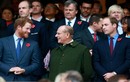 “Bằng chứng” Hoàng thân Philip rất thân thiết với cháu trai Harry và William