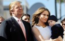 Hình ảnh tình tứ của ông Trump và bà Melania