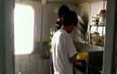 Nhà bếp chật chội trên tàu cảnh sát biển Việt Nam