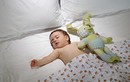 7 nguyên nhân khiến trẻ hay giật mình khi ngủ
