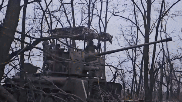 Ukraine nghi ngờ Quân đội Nga chuẩn bị tấn công thành phố Seversk