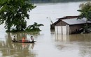 Trung Quốc hứng lũ lụt, láng giềng cũng không thoát