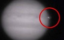Sửng sốt vật thể lạ bất ngờ đâm vào sao Mộc