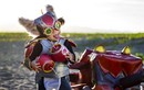 Cười bò khi xem bộ ảnh cosplay LMHT cực "độc" của mẫu... siêu nhí