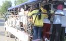 Thót tim xem người Campuchia “cheo leo” trên xe tải