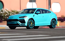 Siêu SUV Lamborghini Urus “lòe loẹt” trong bộ cánh màu xanh