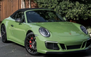 Siêu xe Porsche 911 Carrera GTS Cabriolet màu xanh Olive lạ mắt