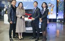 Tuấn Hưng, MC Trấn Thành "rủ nhau" bán xe sang Mercedes-Benz 