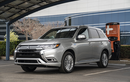 Mitsubishi Outlander PHEV 2021 mới ra mắt vẫn là thế hệ cũ?