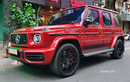 Mercedes-AMG G63 độ ống xả đắt ngang 2 xe Honda SH ở Sài Gòn