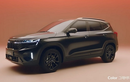 Kia Seltos 2023 lộ thêm "ảnh nóng", Toyota Corolla Cross dè chừng