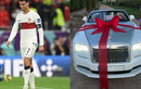 Ronaldo thất nghiệp vẫn được tặng Rolls-Royce Dawn hơn 6 tỷ đồng