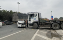 Hiện trường vụ tai nạn liên hoàn khiến Đại lộ Thăng Long ùn tắc 