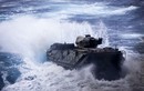 Hoành tráng thiết giáp AAV-7 Mỹ vượt sóng dữ