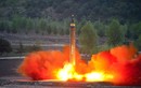 Mỹ "hoảng vía": Tên lửa Hwasong-12 Triều Tiên bắn tới được Guam