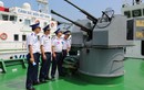 Sờ tận tay mẫu pháo hạm huyền thoại của Hải quân Việt Nam 