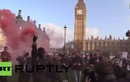Cảnh sát và sinh viên đụng độ ở London