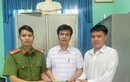 Quảng Bình: Cán bộ xã trao trả gần 60 triệu cho du khách bỏ quên