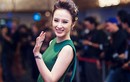 Angela Phương Trinh đeo nhẫn hơn 1 tỷ đi xem thời trang