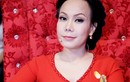 Việt Hương cúi đầu xin lỗi vì giễu cợt “thô tục” ở đám cưới