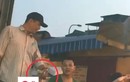 Video: Tận thấy hoạt động bảo kê ở chợ Long Biên