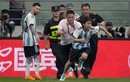 "Messi, anh đá 15 phút khó thế sao?"