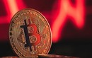 Giá bitcoin bất ngờ rơi mạnh, kịch bản cũ có lặp lại?