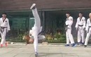 Clip: Võ sĩ Taekwondo quẩy nhạc sàn sôi động