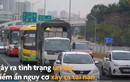 Video: Bất chấp biển cấm ô tô vẫn quay đầu trên cầu Thăng Long