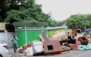 Hà Nội: Nhà vệ sinh công cộng hoen rỉ xuống cấp trầm trọng 