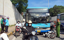 Hà Nội: Xe buýt va chạm xe máy, người phụ nữ bị thương nặng