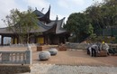 Đại gia Xuân Trường có “chơi trội” khi đưa vợ vào thờ đền Tứ Ân chùa Tam Chúc?