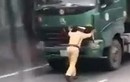 Khởi tố, bắt tạm giam lái xe quá tải, chống đối, đẩy lùi CSGT Ninh Bình 40 mét