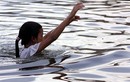 Đi tắm biển, 4 nữ sinh gặp nước xoáy khiến chết thảm