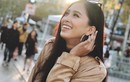 Hoa hậu Việt Nam Trần Tiểu Vy rạng rỡ trên đất Pháp