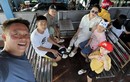 Chuyến đi thú vị của BTV Quang Minh cùng vợ và 4 con trai