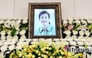 Lễ tang Lee Sun Kyun ngập nước mắt, nhiều nghệ sĩ đứng không vững