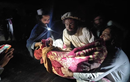 Hình ảnh tan hoang ở Afghanistan sau trận động đất kinh hoàng
